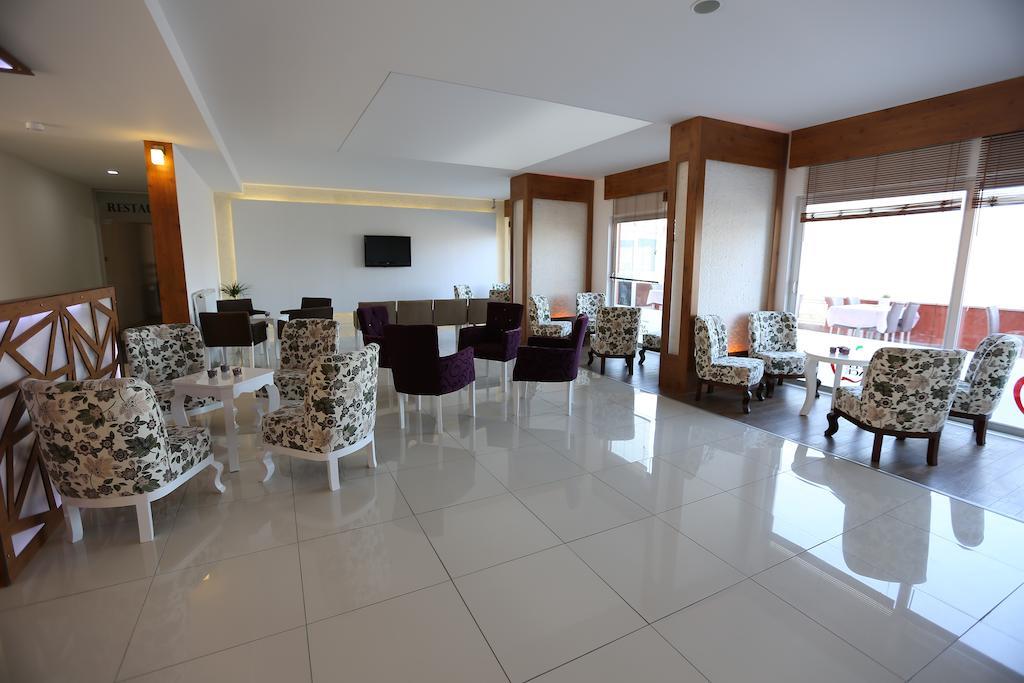 The Apple Palace Hotel อมาสยา ภายนอก รูปภาพ