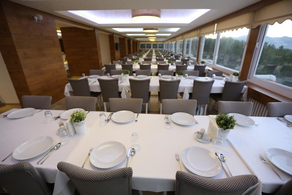 The Apple Palace Hotel อมาสยา ภายนอก รูปภาพ